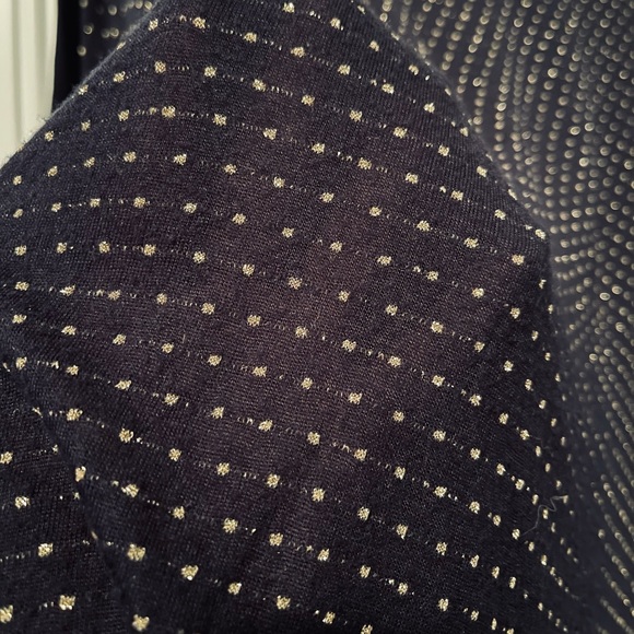 Long sleeve top with golden dots 💎 - Picture 3 of 10